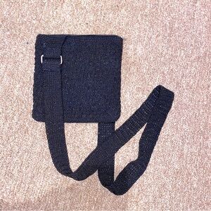 Crochet 8x8 crossbody purse Black Weave Style used good condition Old navy